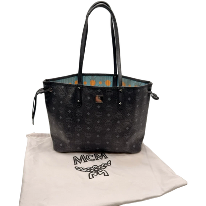 https://cdn.shopify.com/s/files/1/0564/9376/8855/files/MCM_Shopper_Liz_visetos_schwarz_19.webp?v=1784801389