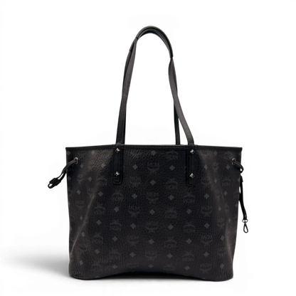 https://cdn.shopify.com/s/files/1/0564/9376/8855/files/MCM_Shopper_Liz_visetos_schwarz_2.webp?v=1784801389