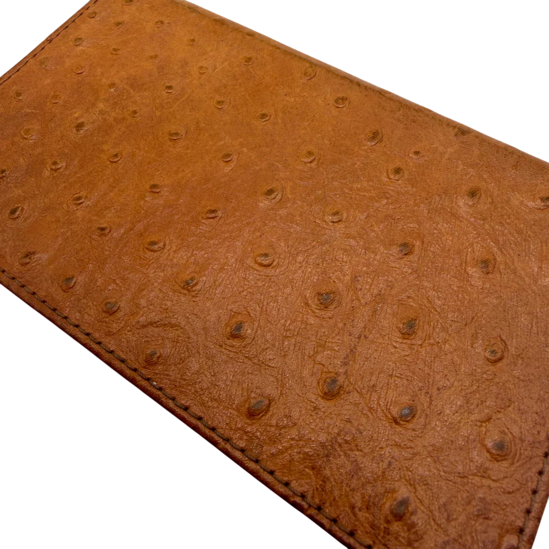 https://cdn.shopify.com/s/files/1/0564/9376/8855/files/MCM_Straussen_Etui_vintage5431.webp?v=1777483062