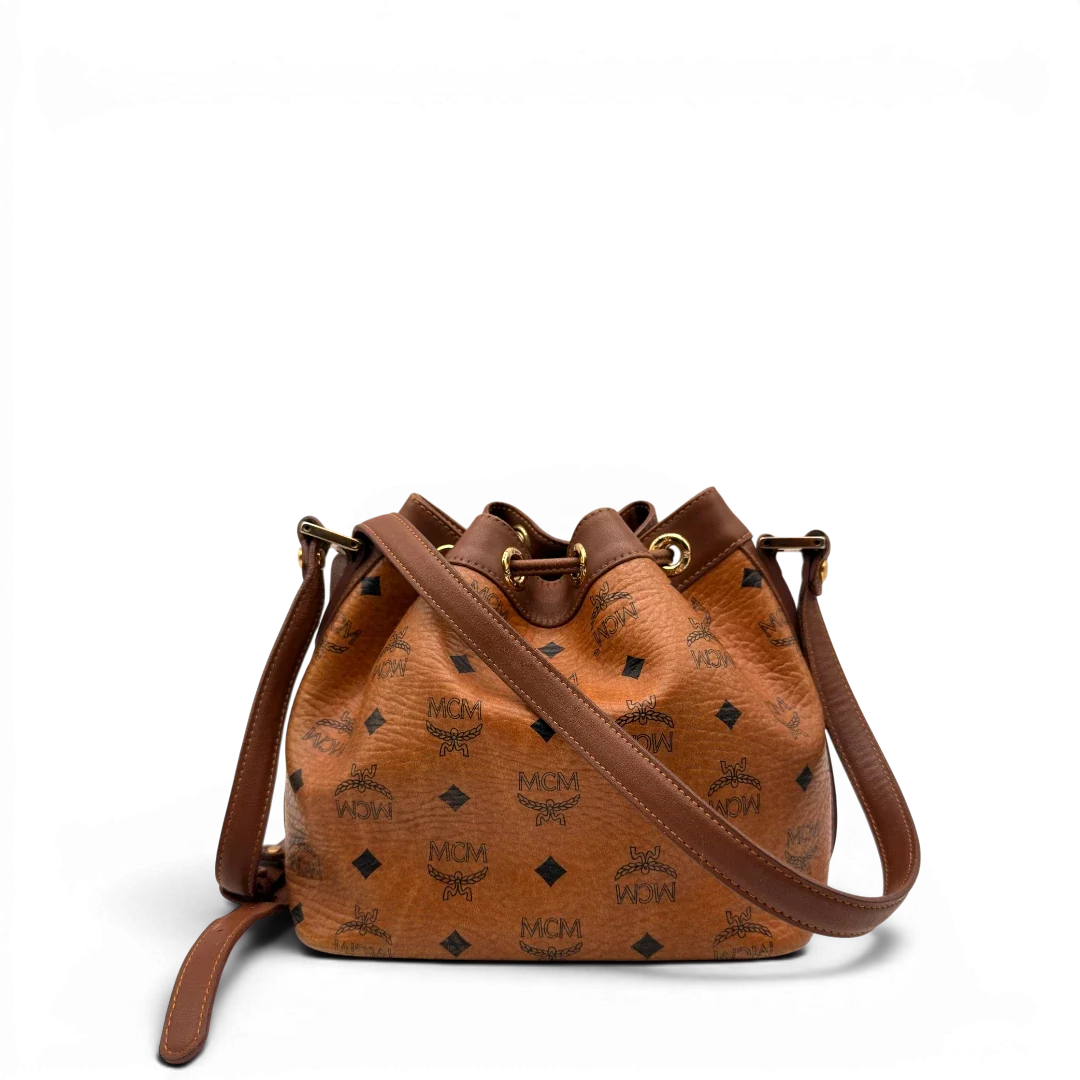 https://cdn.shopify.com/s/files/1/0564/9376/8855/files/MCM_Umhangetasche_Beuteltasche_small_mit_Kordelzug_visetos_braun_5.webp?v=1784795649