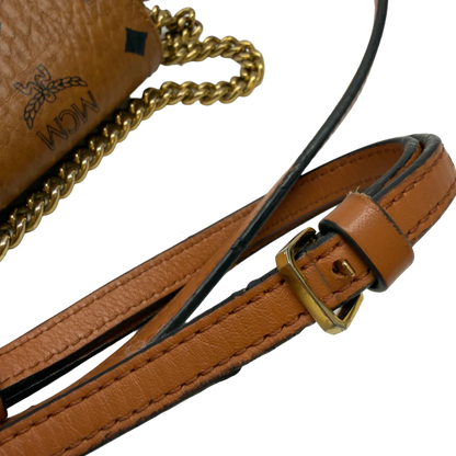 https://cdn.shopify.com/s/files/1/0564/9376/8855/files/MCM_Umhangetasche_Patricia_mit_Umhangegurt_visetos_braun_13.webp?v=1783513860