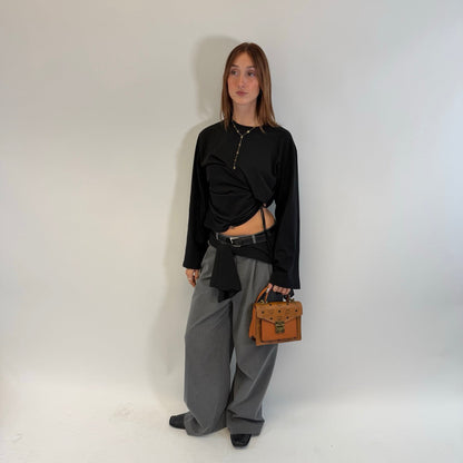 https://cdn.shopify.com/s/files/1/0564/9376/8855/files/MCM_Umhangetasche_Tracy_small_Satchel_visetos_braun_3.jpg?v=1784794735