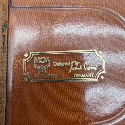 https://cdn.shopify.com/s/files/1/0564/9376/8855/files/MCM_Visetos_Etui_vintage5446.webp?v=1777482700