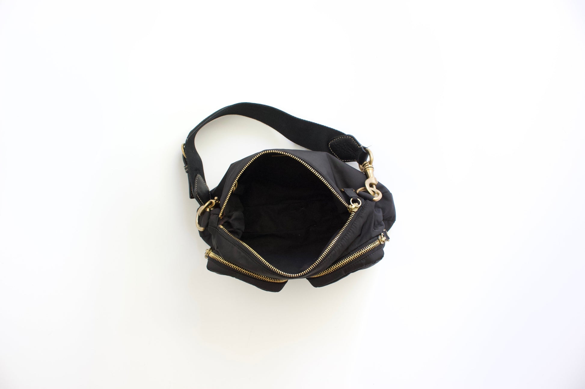 https://cdn.shopify.com/s/files/1/0754/7404/3147/files/MG_8898_53d6f7c4-4983-4c7b-be09-77c3fbb39c8d.jpg?v=1758223170