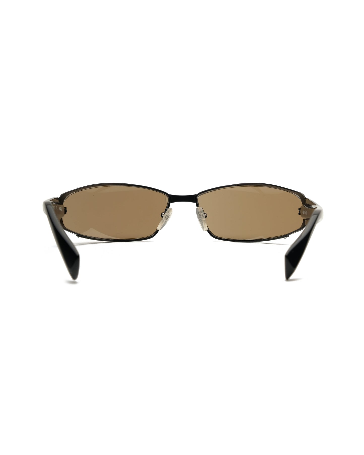 https://cdn.shopify.com/s/files/1/0818/5459/5398/files/Mikli5_1f99dc80-d457-4d0d-9b67-035416b18913.jpg?v=1774972754