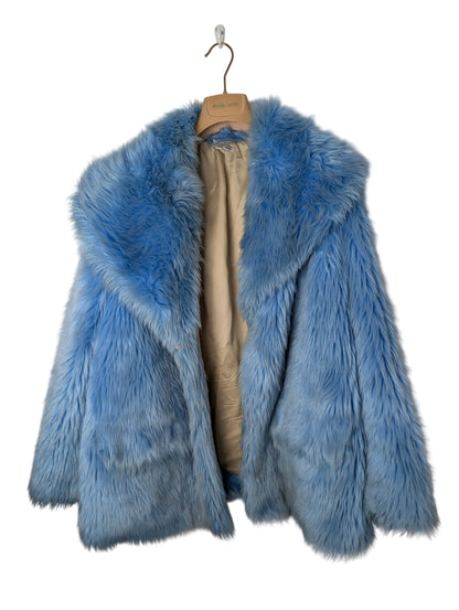 https://cdn.shopify.com/s/files/1/0900/2729/5066/files/Miu_Miu_Blue_fur_Coat_Hanger.jpg?v=1769706242