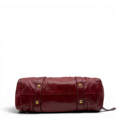 https://cdn.shopify.com/s/files/1/0564/9376/8855/files/Miu_Miu_Handtasche_Vitello_Lux_aus_Leder_dunkelrot_vintage7259.webp?v=1778681884