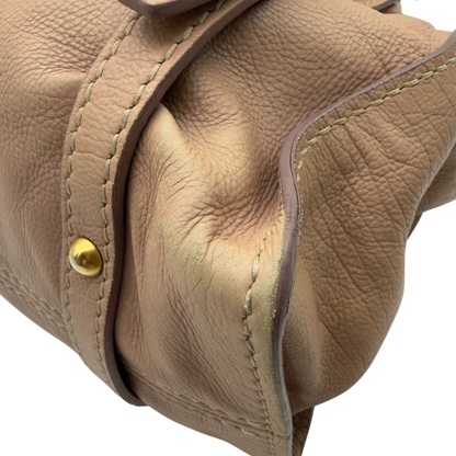 https://cdn.shopify.com/s/files/1/0564/9376/8855/files/Miu_Miu_Schultertasche_Ribbon_aus_Leder_rosa_vintage7608.webp?v=1779290194
