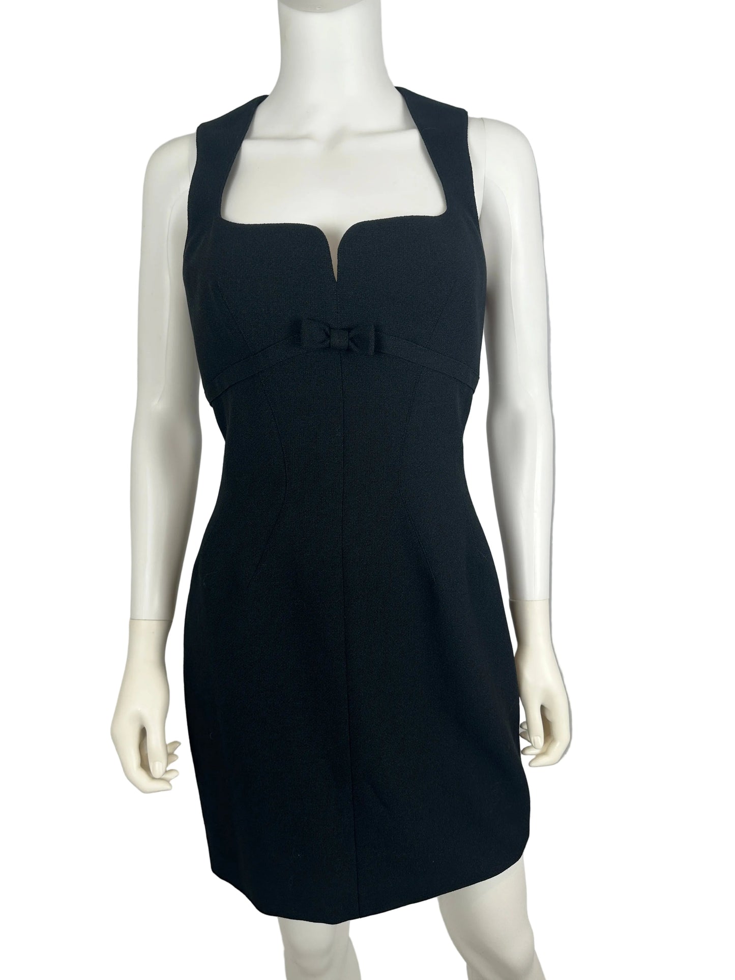 https://cdn.shopify.com/s/files/1/0900/2729/5066/files/Mugler_Bow_Dress.jpg?v=1774109593