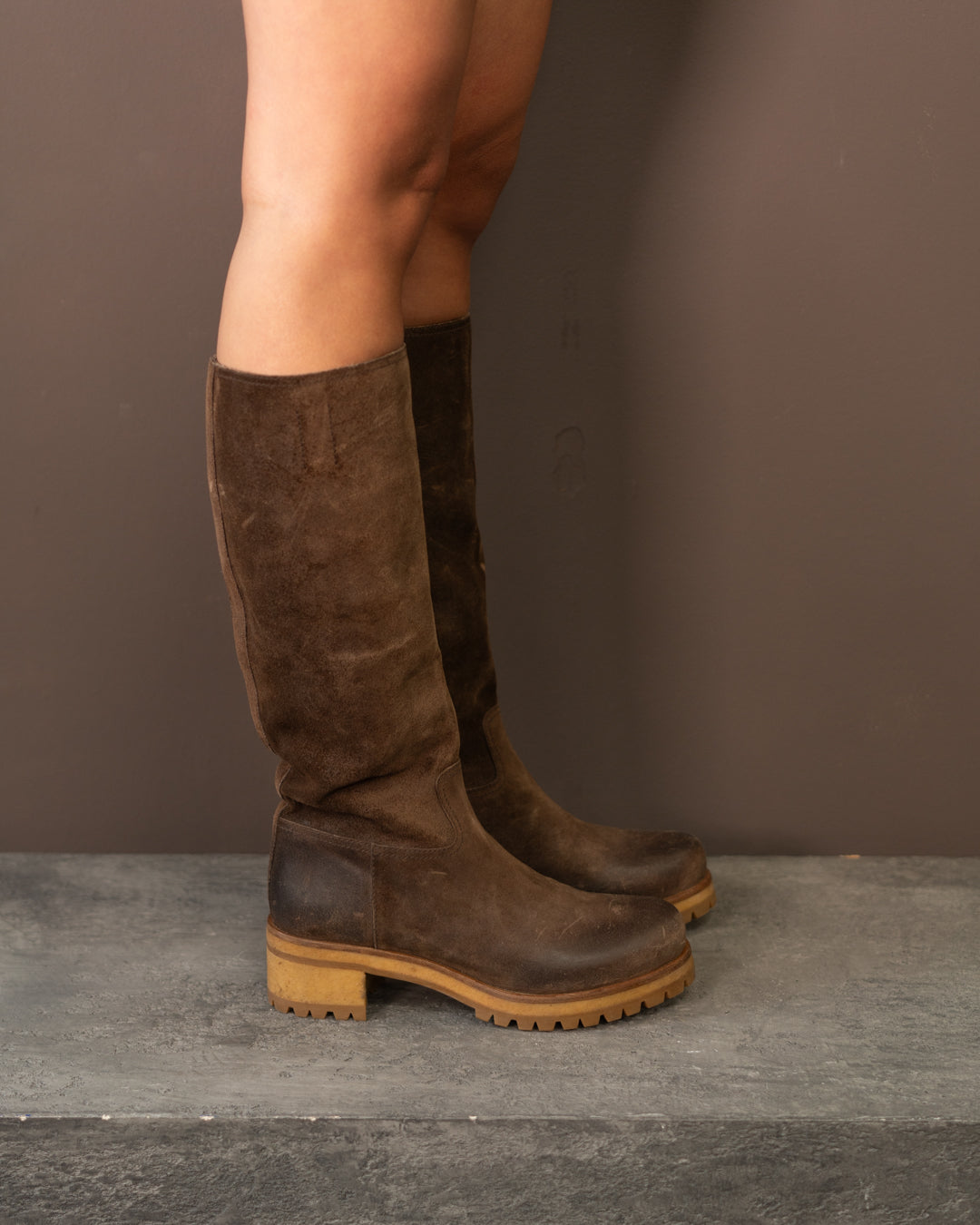 PRADA KNEE HIGH LEATHER BOOTS (EU 37)