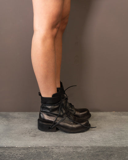 DIRK BIKKEMBERGS LACE THROUGH BOOTS (EU 37)