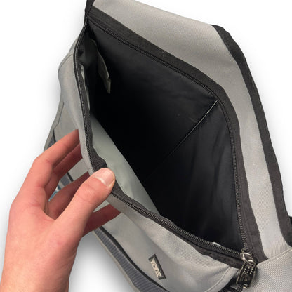 Quiksilver 'Flintstone' Messenger Bag | O/S, Silver