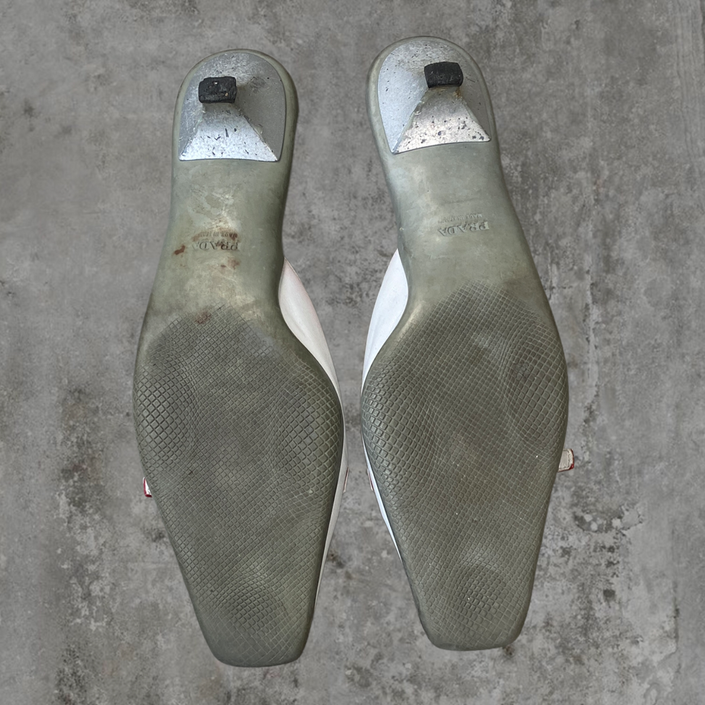 PRADA LEATHER AND SUEDE 'CLIP' KITTEN HEELS - EU 36