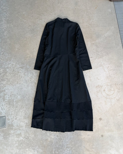 Comme des Garçons Tricot FW93 Wool Overcoat Dress – M-on a concrete background