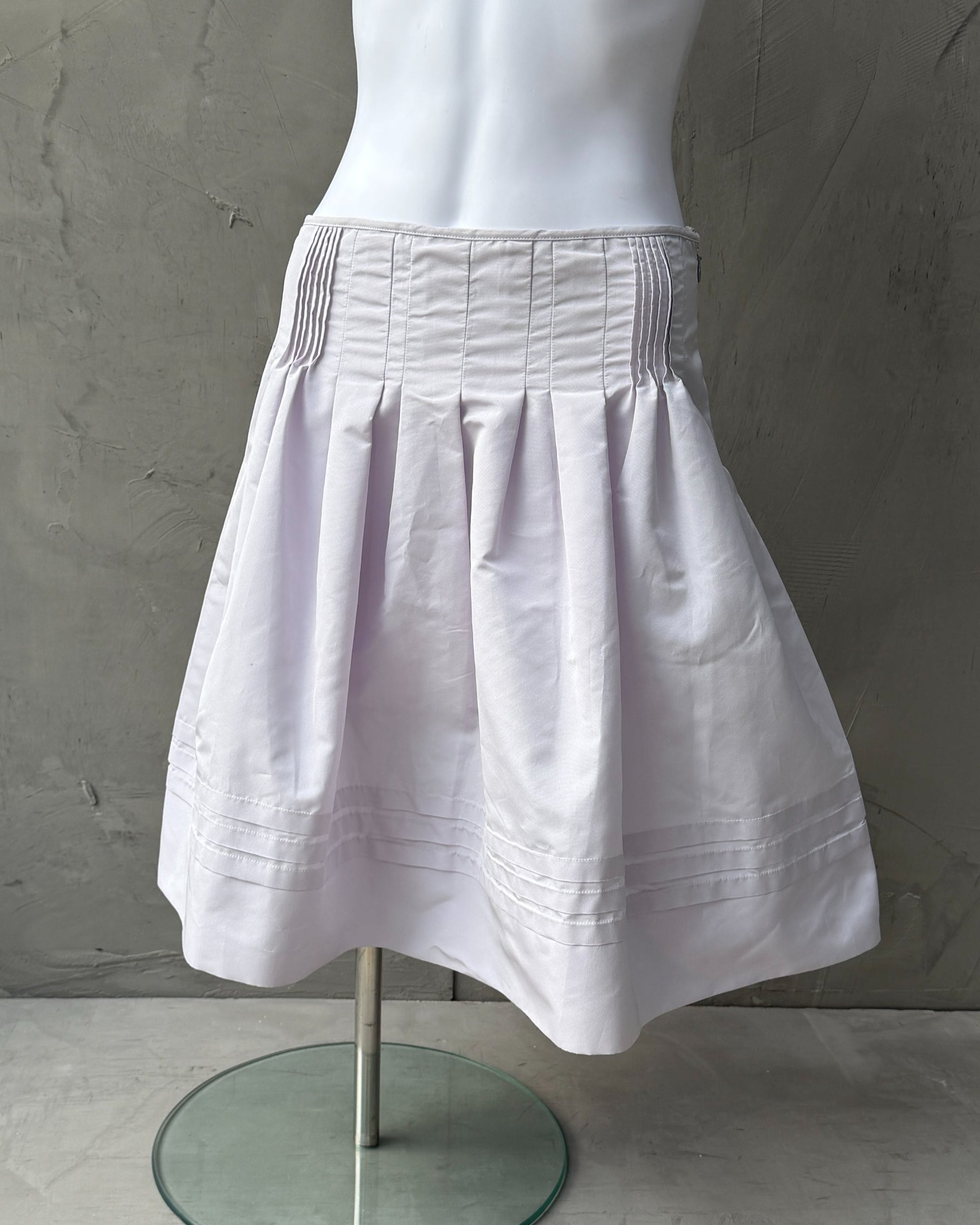 Prada SS2008 Nylon Midi Skirt – S-on a concrete background