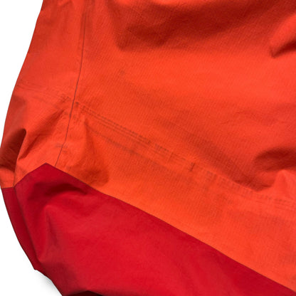 Vintage Arc’teryx Theta AR Gore-Tex Pro Jacket (M)