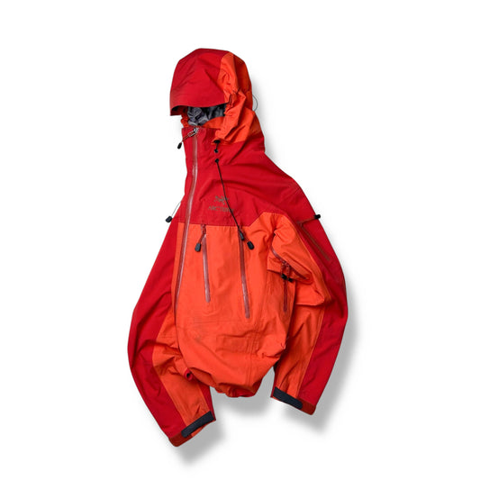 Vintage Arc’teryx Theta AR Gore-Tex Pro Jacket (M)