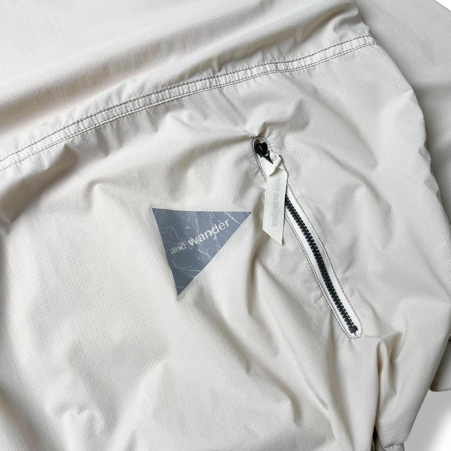 And Wander Pertex Wind Longsleeve Pullover (L)