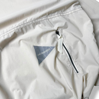 And Wander Pertex Wind Longsleeve Pullover (L)
