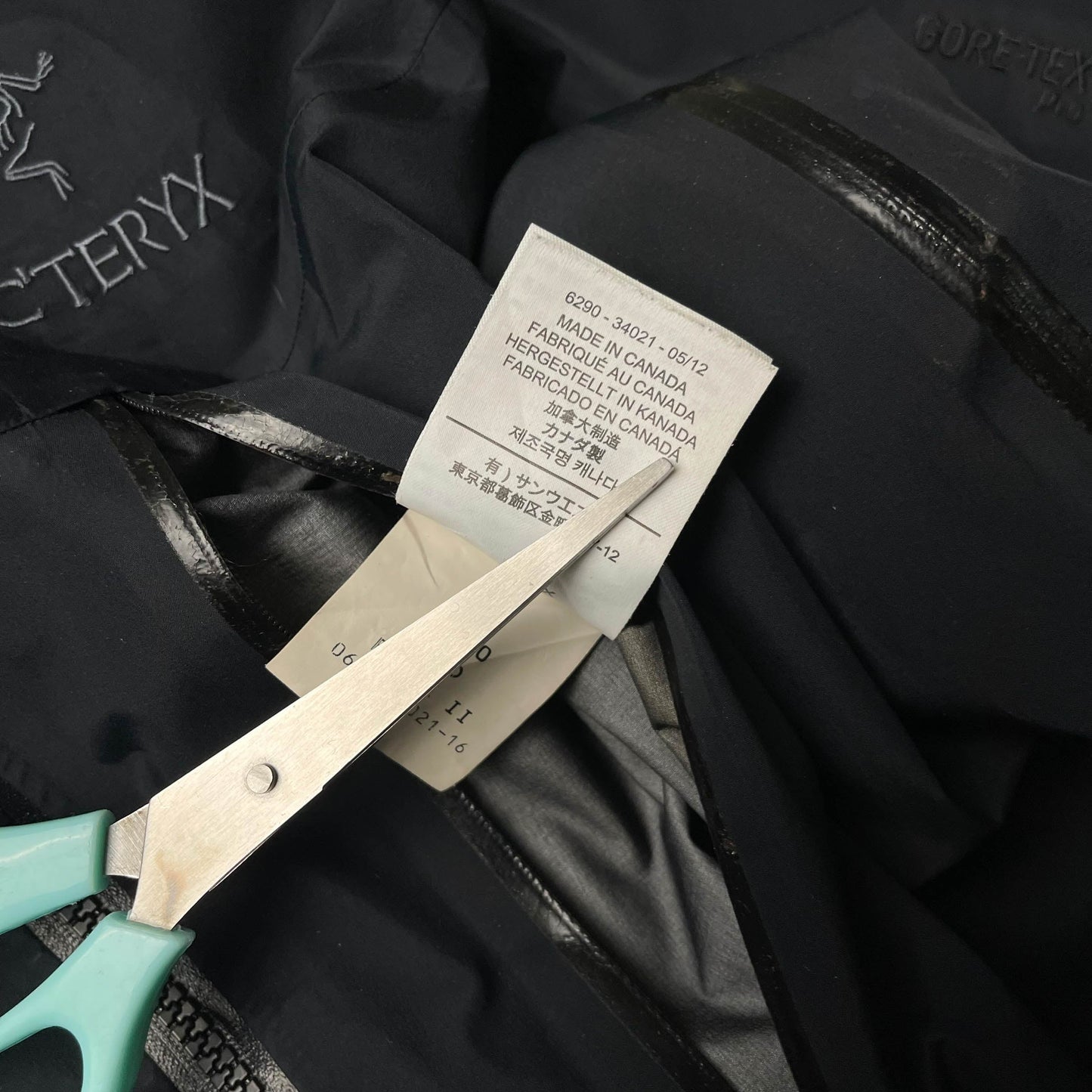Arc'teryx Alpha LT Gore-tex Shell Jacket (M)