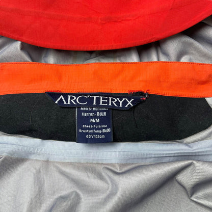 Vintage Arc’teryx Theta AR Gore-Tex Pro Jacket (M)