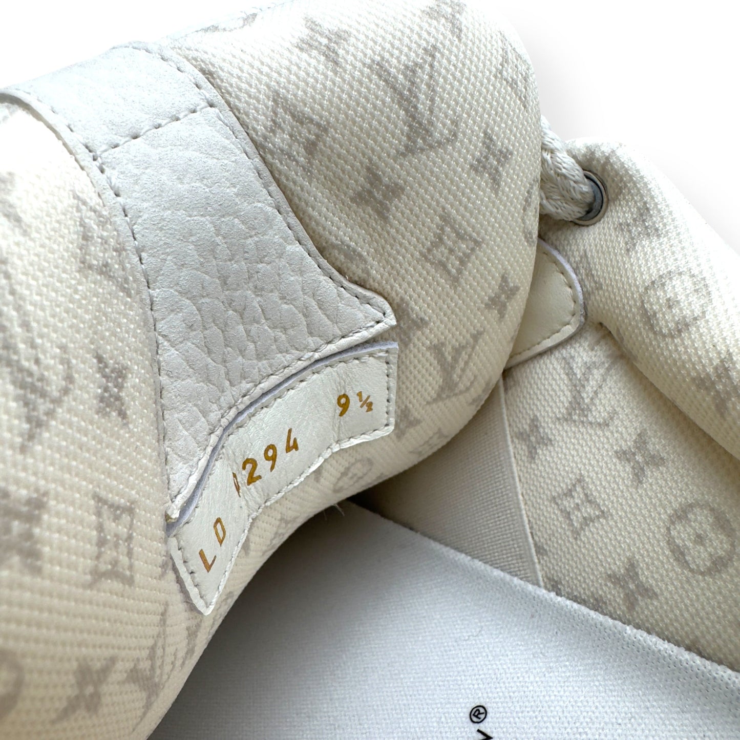 LOUIS VUITTON LV SKATE SNEAKER LUXURY WHITE UK9.5 | UK 9.5, White