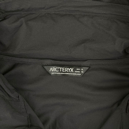Arc'teryx Squamish Jacket (XL) - Known Source