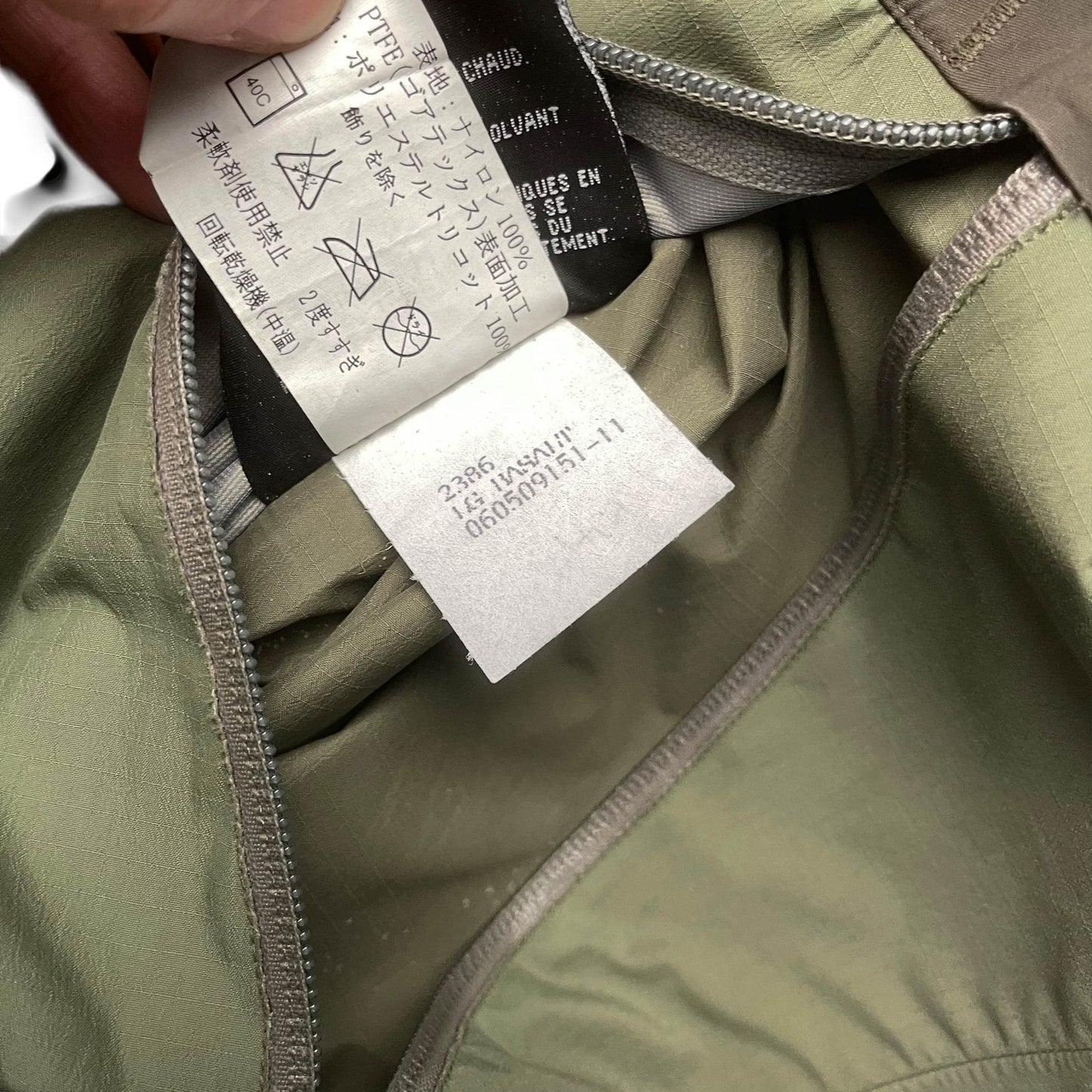 Vintage Arc'teryx Theta AR Gore-tex Shell Jacket (L)