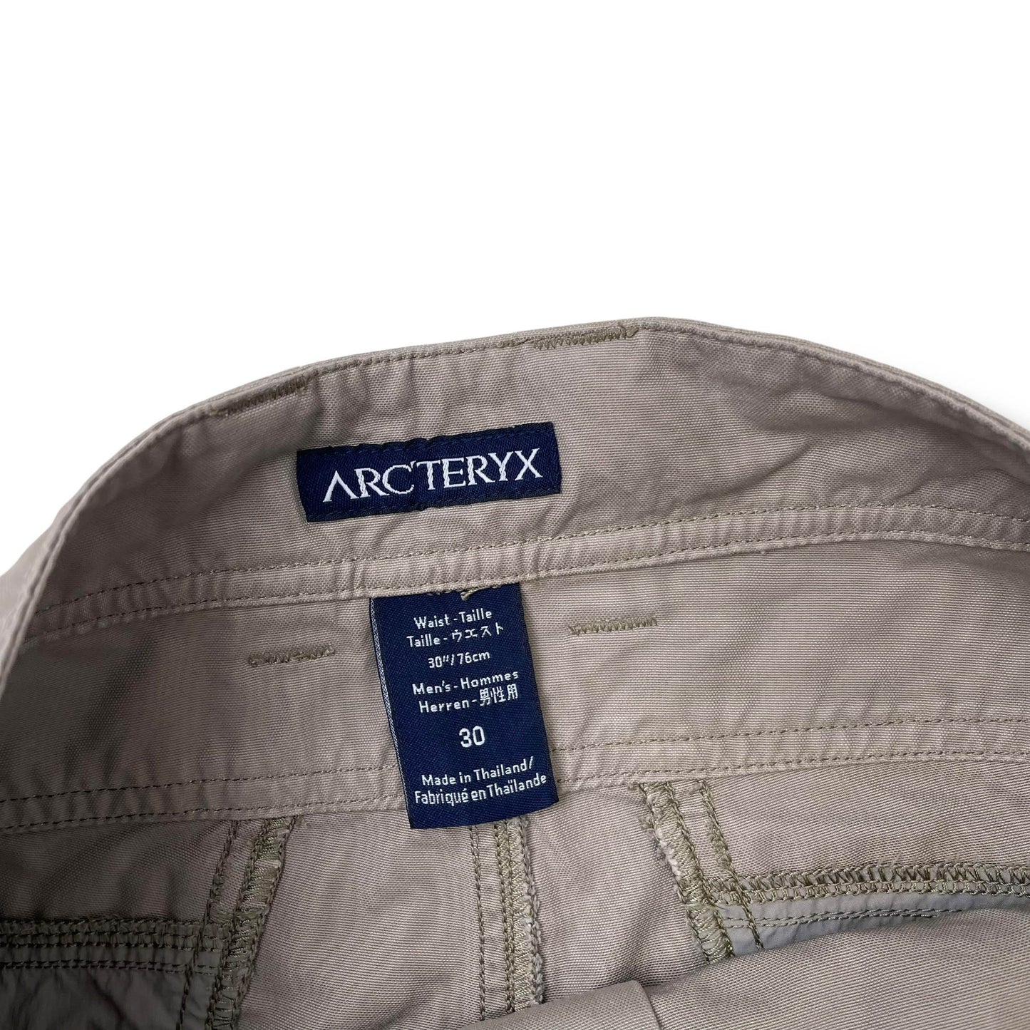 Vintage Arc'teryx Cargo Shorts (W30)