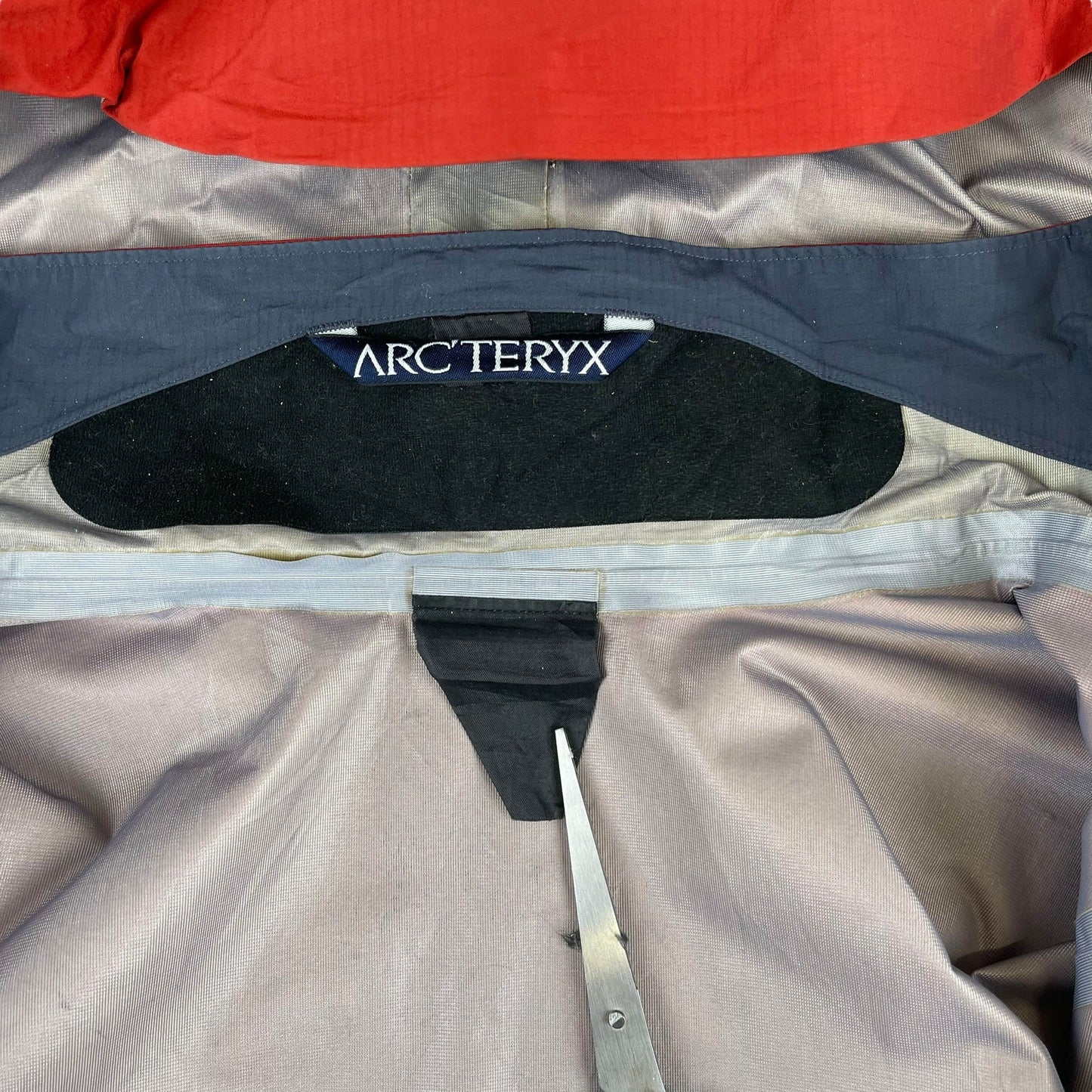 Vintage Arc'teryx Theta AR (M)
