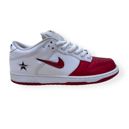 NIKE X SUPREME SB DUNK LOW TOP SNEAKER JEWEL SWOOSH UK9 | UK 9, White/Red