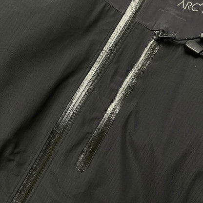 Vintage Arc'teryx Theta AR Gore-tex Jacket (M)