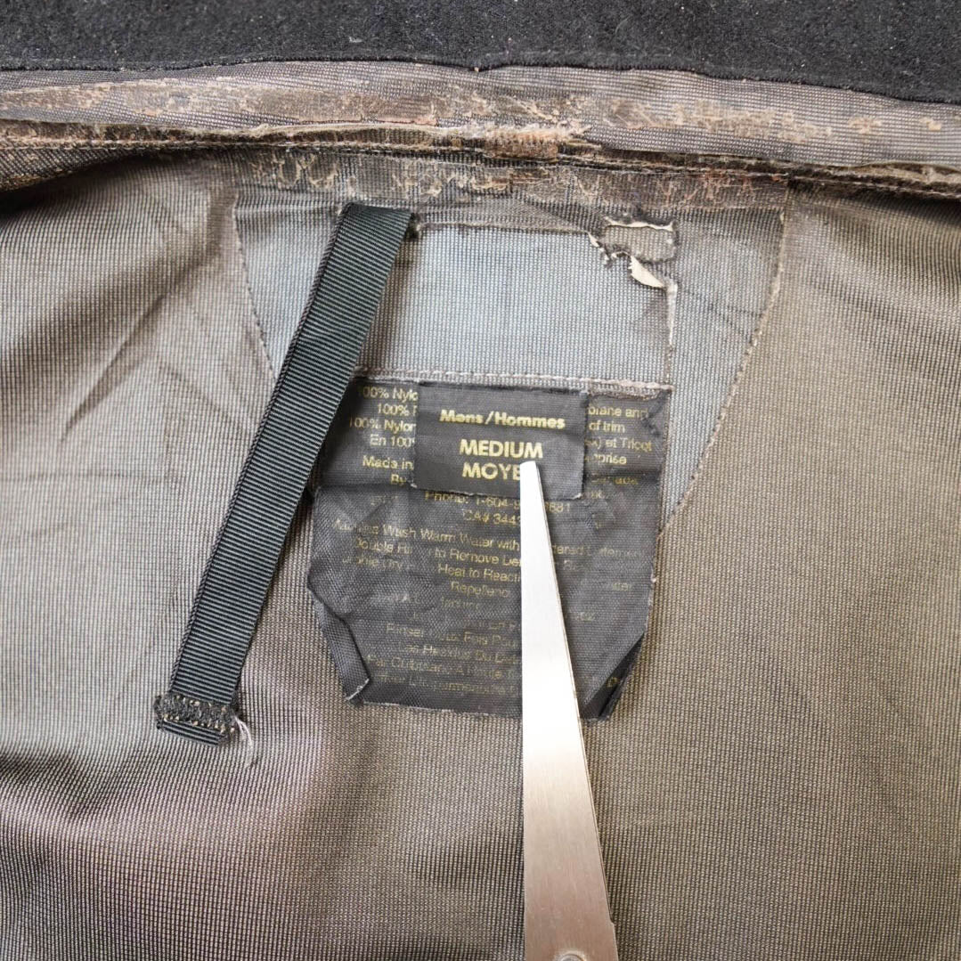 Vintage Arc'teryx Alpha SV Gore-tex Shell Jacket (M)