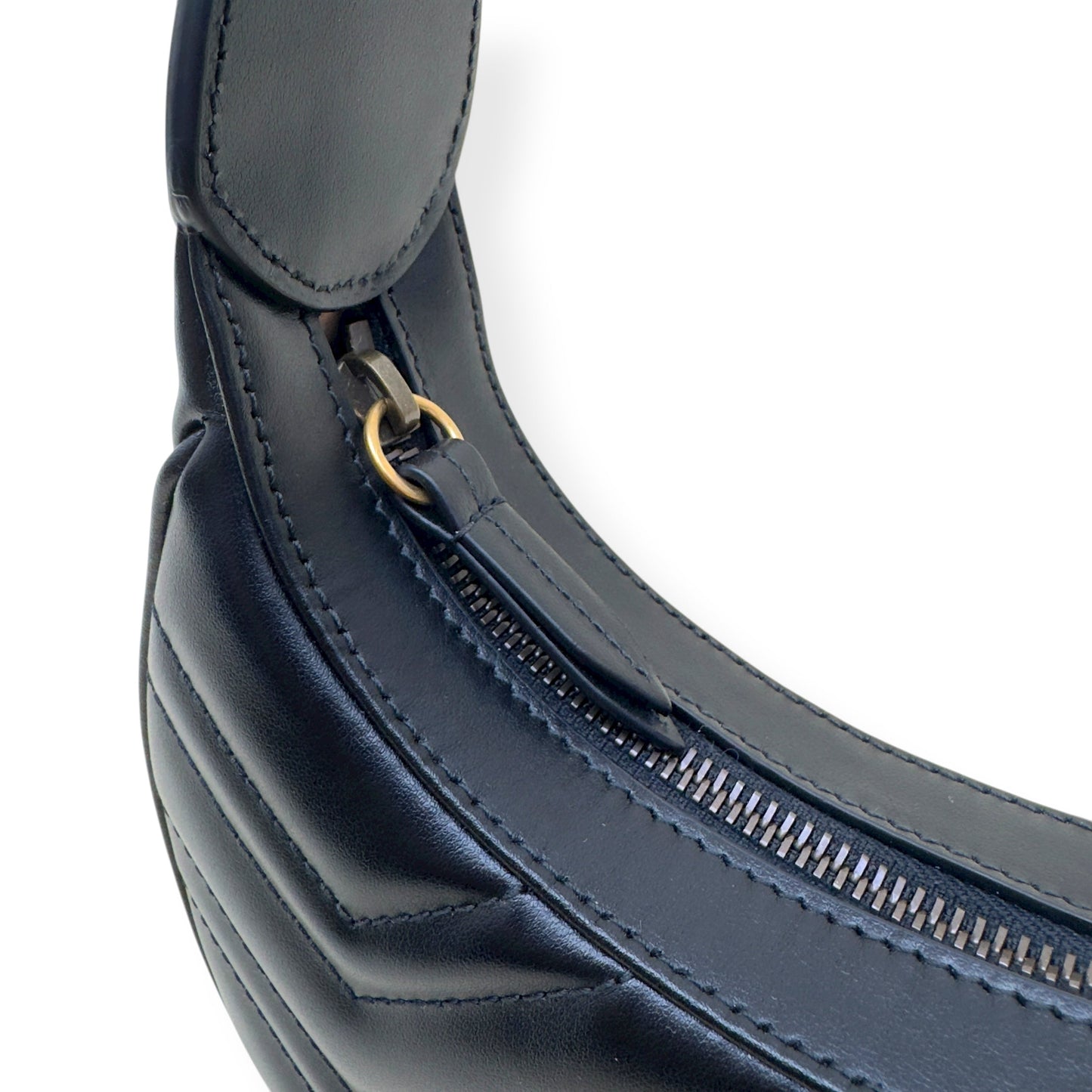GUCCI CHEVRON LEATHER GG MARMONT HALF-MOON BAG BLACK MINI | O/S, Black