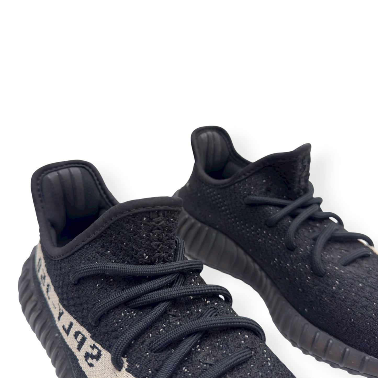 YEEZY BOOST 350 V2 SNEAKER CORE UK5 | UK 5, Black/White