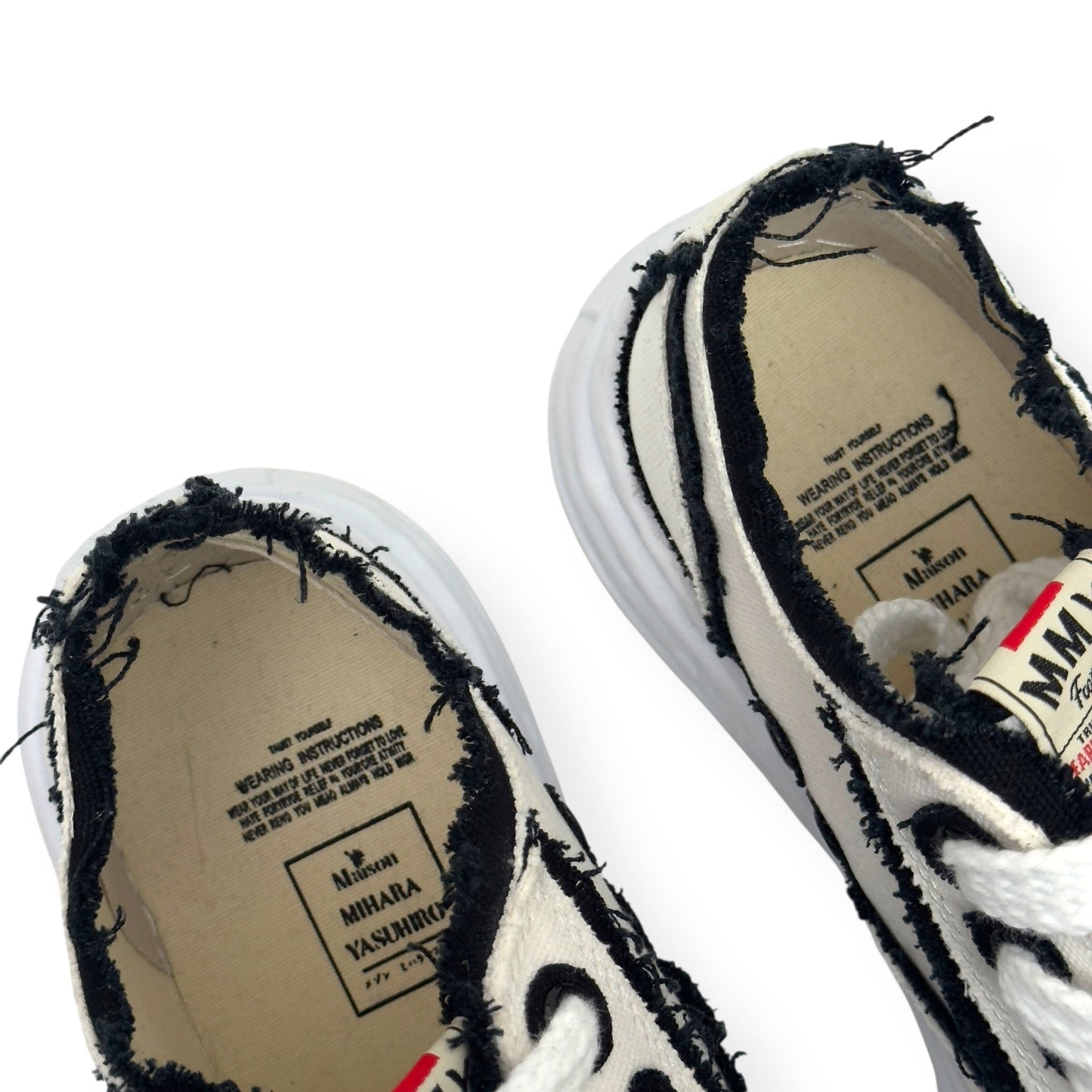 MAISON MIHARA YASUHIRO PETERSON OG DISTRESSED CANVAS SNEAKER WHITE / BLACK UK6 | UK 6, Black