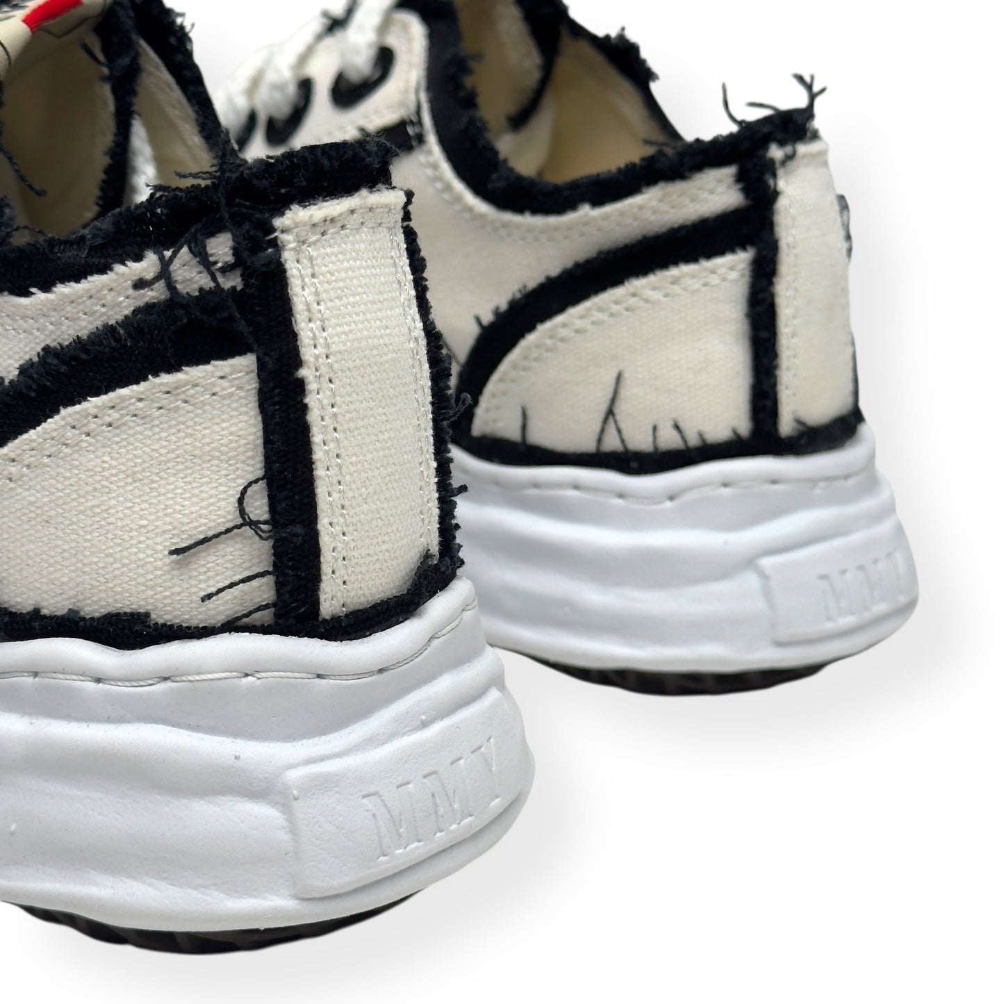 MAISON MIHARA YASUHIRO PETERSON OG DISTRESSED CANVAS SNEAKER WHITE / BLACK UK6 | UK 6, Black