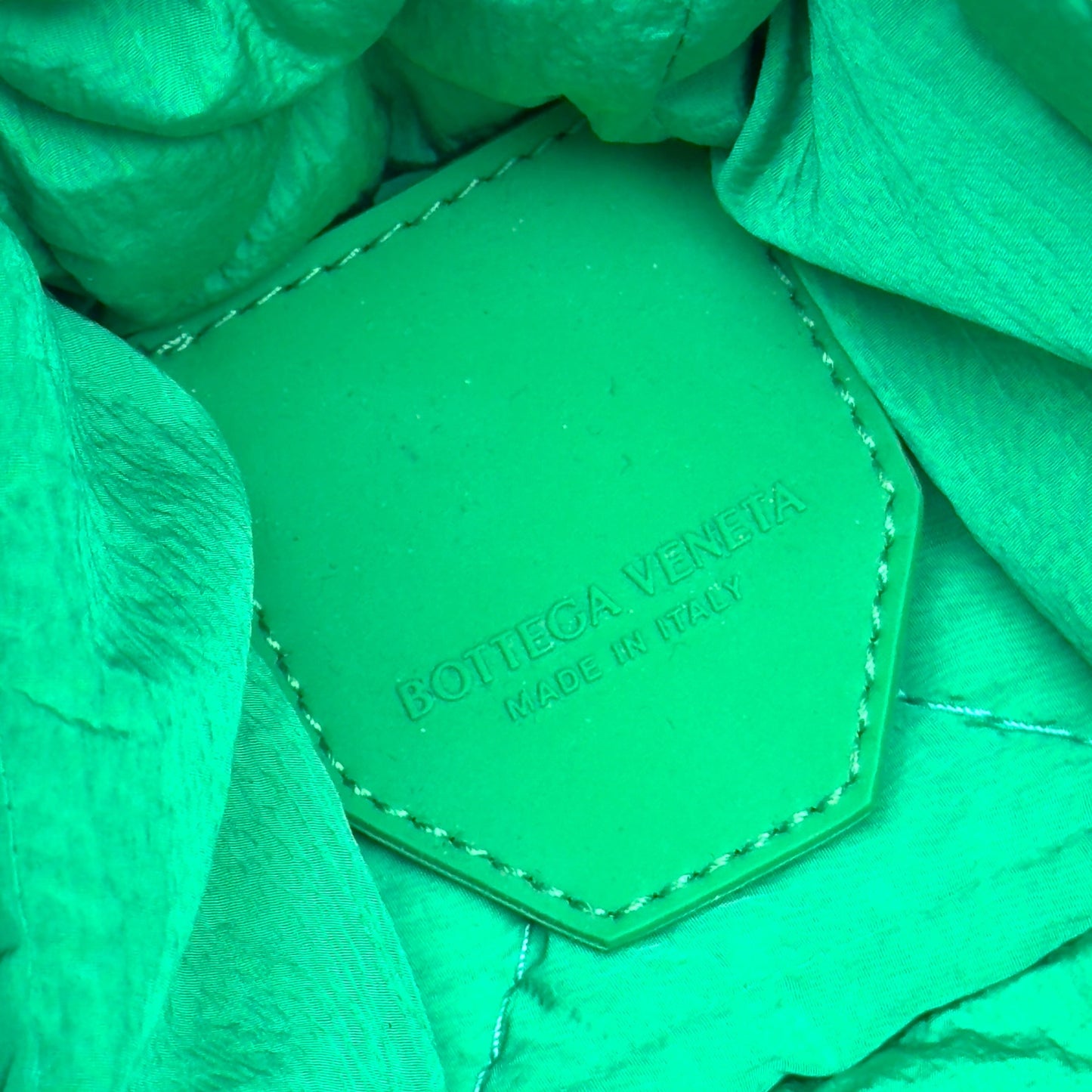 BOTTEGA VENETA PADDED CASSETTE BAG GREEN S | O/S, Green