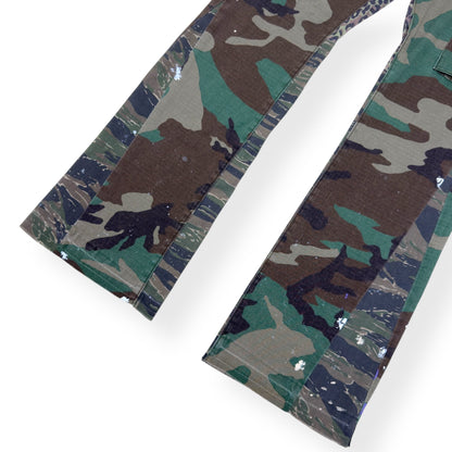 GALLERY DEPT. LA FLARE PAINTED CARGO TROUSERS CAMO W34” | Large, Camo