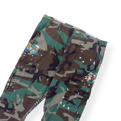 GALLERY DEPT. LA FLARE PAINTED CARGO TROUSERS CAMO W34” | Large, Camo