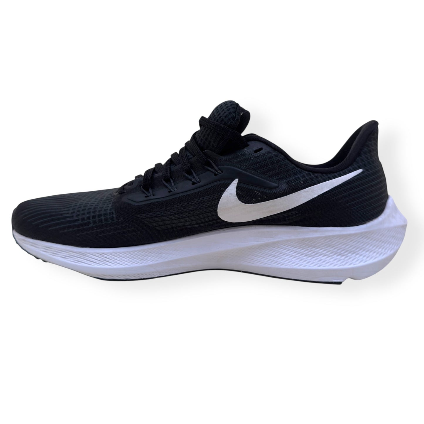 NIKE AIR ZOOM PEGASUS 39 RUNNING SHOE BLACK / WHITE UK10.5 | UK 10.5, Black