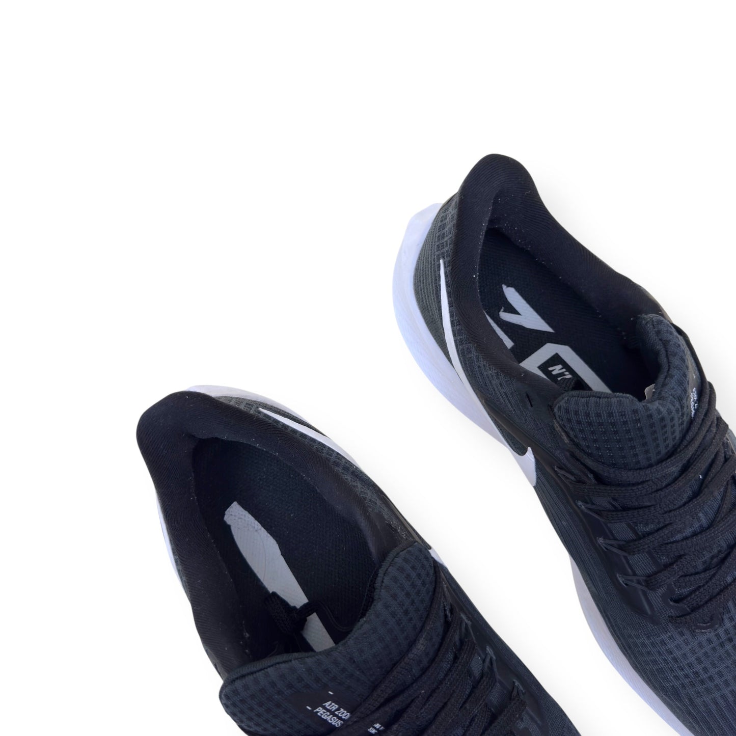 NIKE AIR ZOOM PEGASUS 39 RUNNING SHOE BLACK / WHITE UK10.5 | UK 10.5, Black