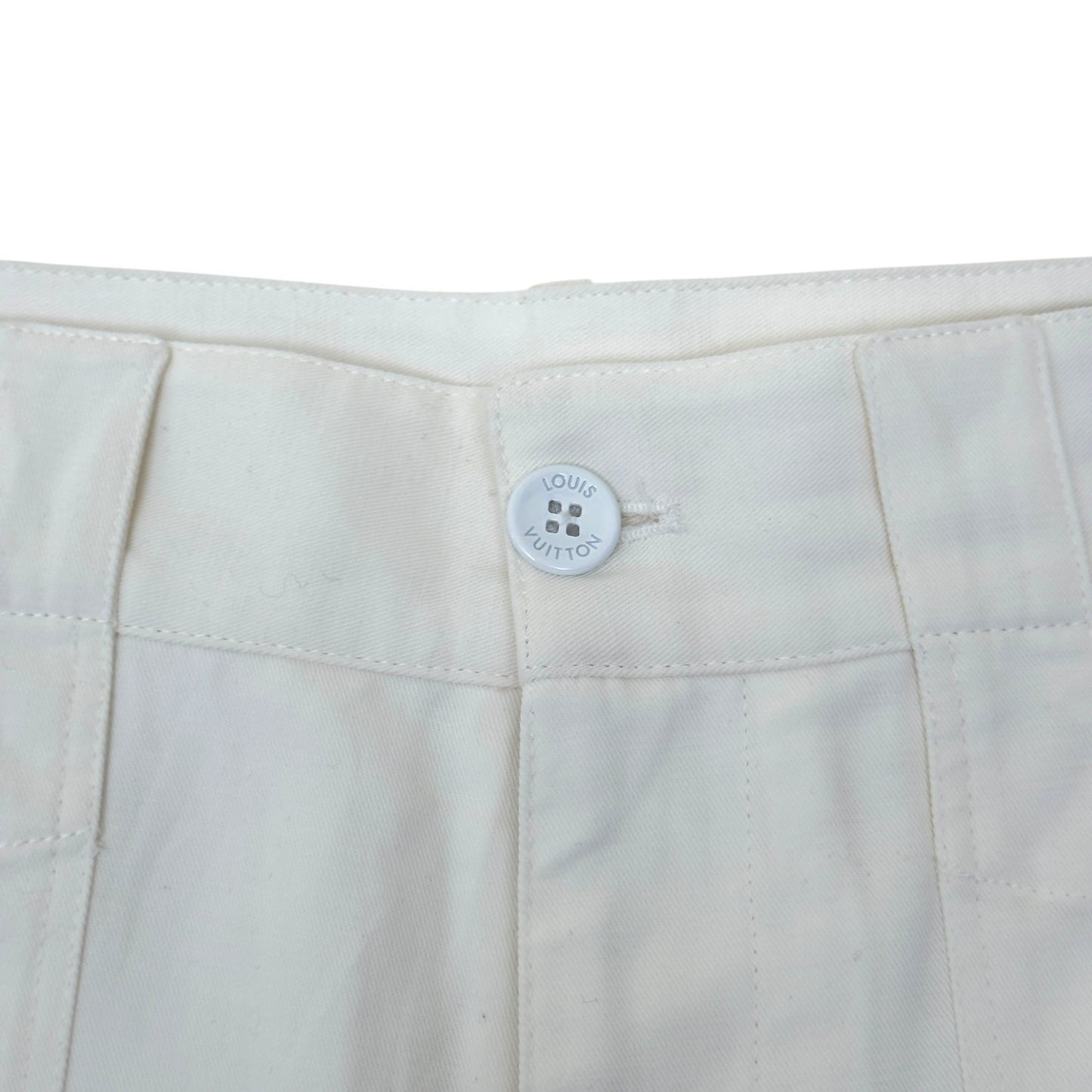 LOUIS VUITTON SOFT CARGO SHORTS LUXURY WHITE 44 / L | Large, White