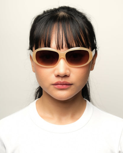 https://cdn.shopify.com/s/files/1/0818/5459/5398/files/Prada7_a9afca4b-34e4-4350-ac51-a9edf66ed33d.jpg?v=1774973170