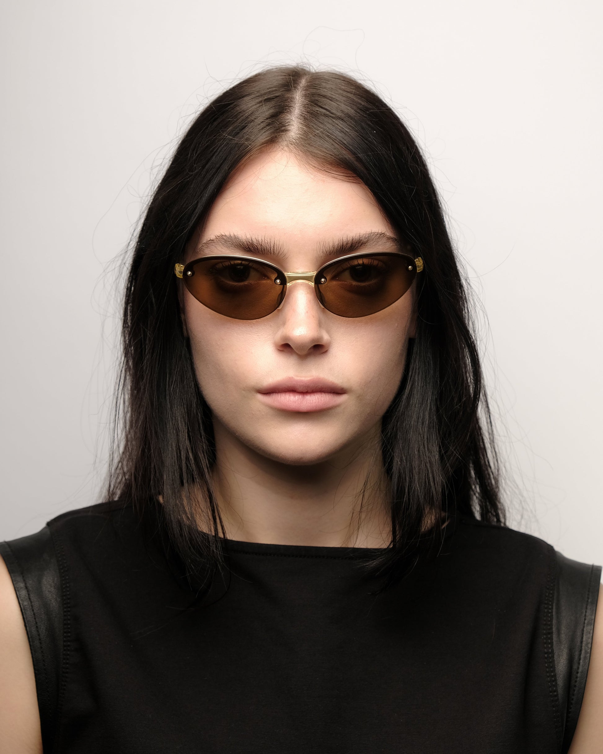 https://cdn.shopify.com/s/files/1/0818/5459/5398/files/Prada7_e3113980-cdd7-47fe-b890-58fac244ef26.jpg?v=1784210715