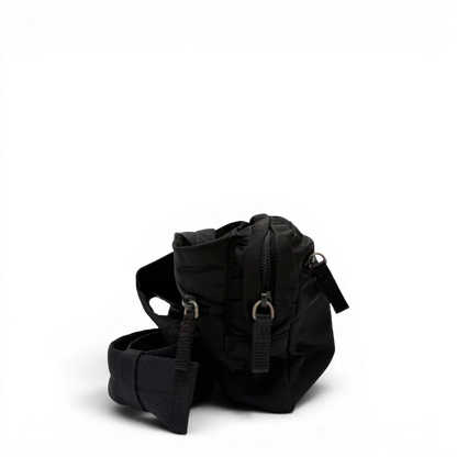 https://cdn.shopify.com/s/files/1/0564/9376/8855/files/Prada_Bauchtasche___Gurteltasche_aus_Nylon_schwarz_vintage7768.webp?v=1780487354