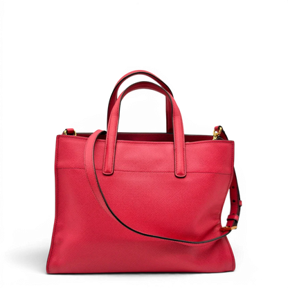 https://cdn.shopify.com/s/files/1/0564/9376/8855/files/Prada_Handtasche_Triple_Pocket_aus_Leder_rot_5.webp?v=1784794266