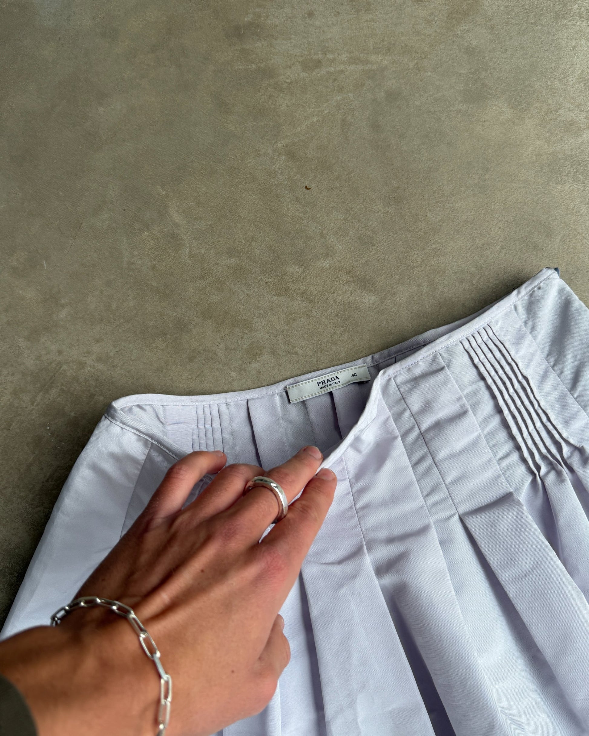 Prada SS2008 Nylon Midi Skirt – S-on a concrete background
