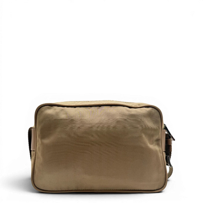 https://cdn.shopify.com/s/files/1/0564/9376/8855/files/Prada_Umhangetasche_rechteckig_small_aus_Nylon_hellbraun_2.webp?v=1782311804