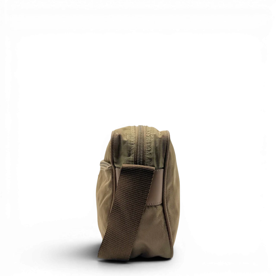 https://cdn.shopify.com/s/files/1/0564/9376/8855/files/Prada_Umhangetasche_rechteckig_small_aus_Nylon_hellbraun_3.webp?v=1782311804
